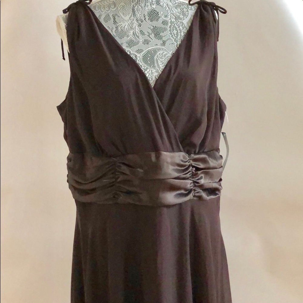 Sleeveless Brown Midi Dress with Ruched Satin Waist